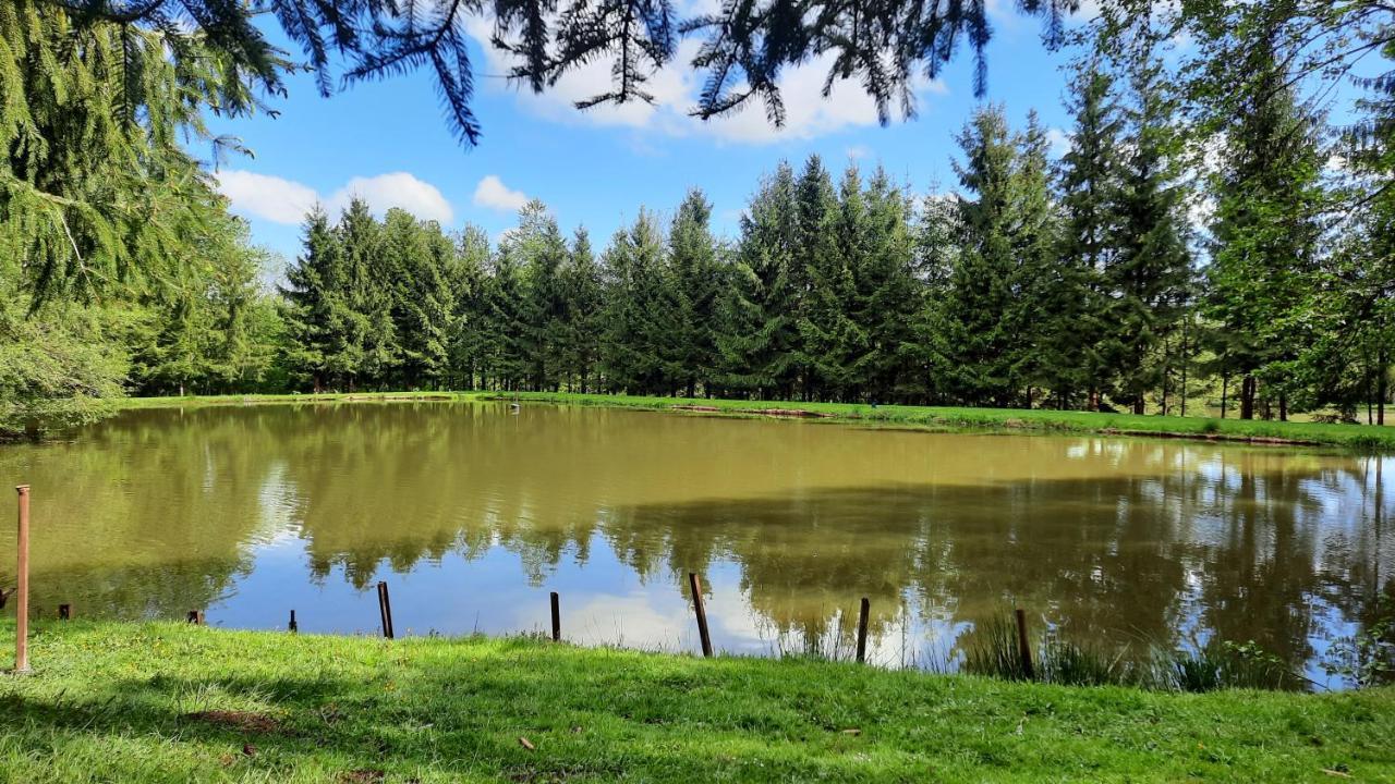 Le Moulin D'Harcy Hotel Lonny Bagian luar foto